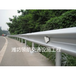 【包您滿意】濰坊護(hù)欄廠家@道路護(hù)欄廠家?濰坊道路隔離欄@濰坊橋梁護(hù)欄？濰坊波形護(hù)欄？歡迎您致電！